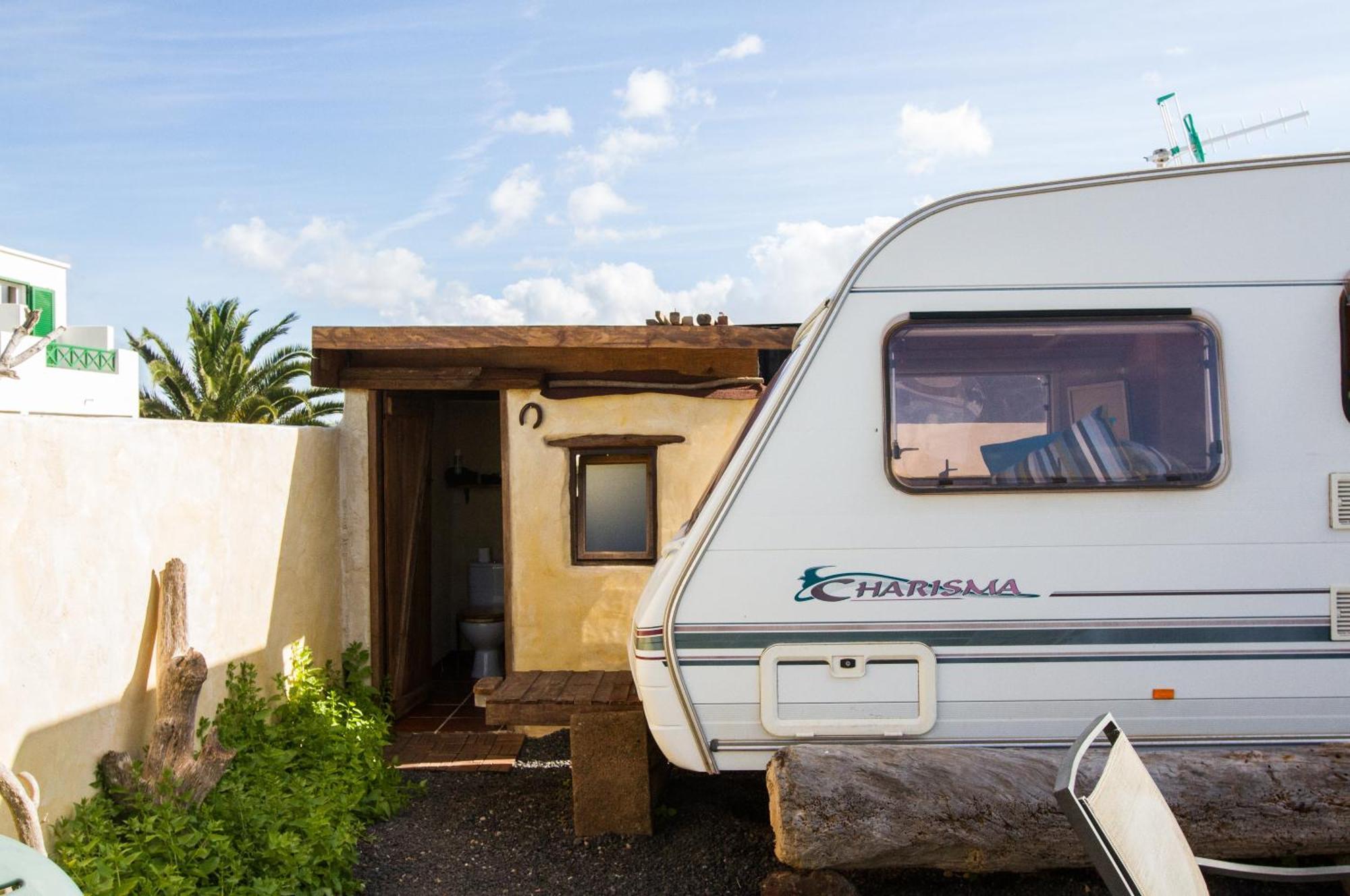 Caravan Apartment Tinajo Exteriér fotografie